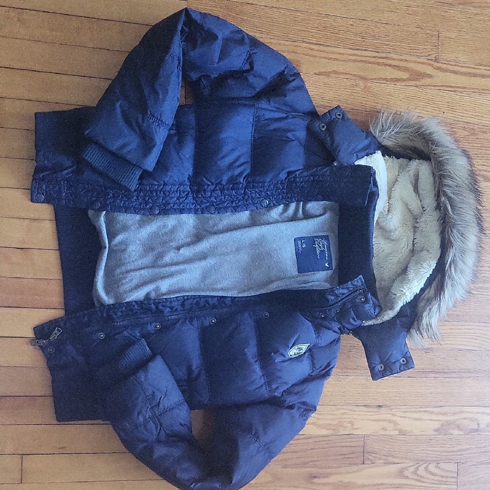American Eagle Outfitters Quilted Jacket in Navy